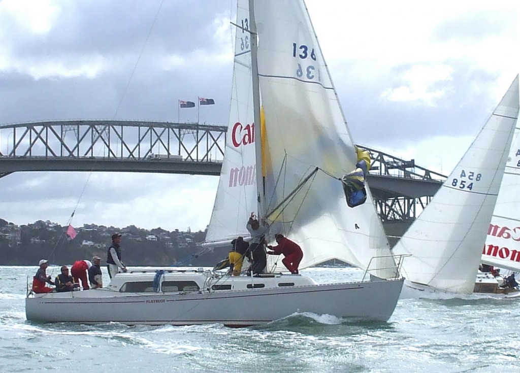 Playbuoy's crack crew setting the kite after a mark rounding in the 2007 Stewart Championships  (Stewart Association Collection)